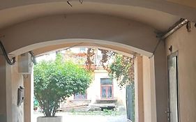 М.Арнаутская 33